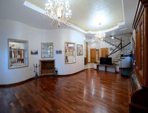 Apartamento Vip Penthouse On Lva Tolstogo