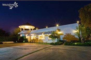 Hotel Villa La Flora Kanchanaburi