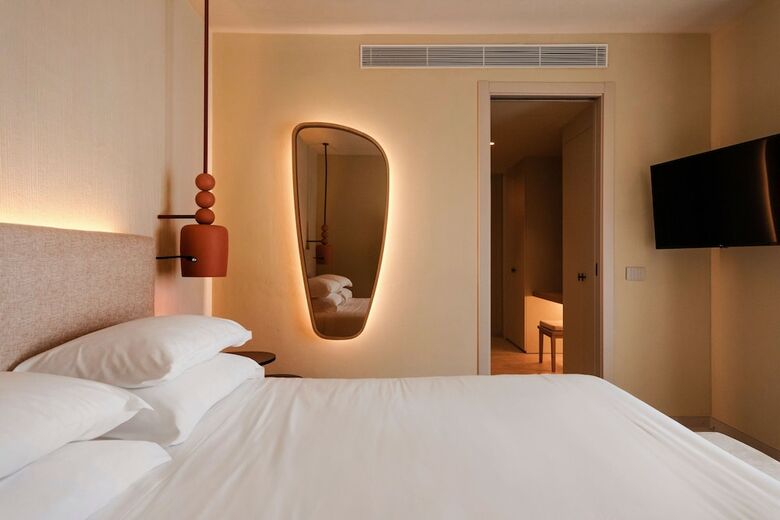 Hotel Mangia's Brucoli, Sicily, Autograph Collection
