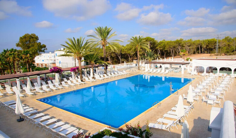 Hotel Cala Llenya Resort Ibiza
