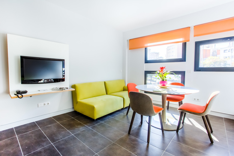 Cosmopolita Apartments Sants