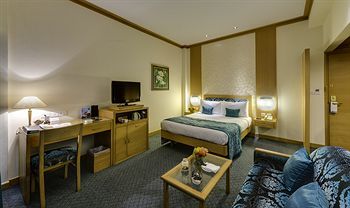 Hotel The Kenilworth Kolkata