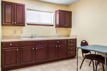 Hotel Comfort Suites