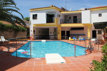 Aparthotel Elia Apartments