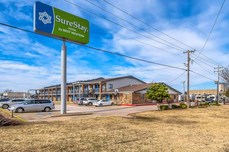 Motel Rodeway Inn & Suites