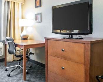 Hotel Comfort Inn & Suites