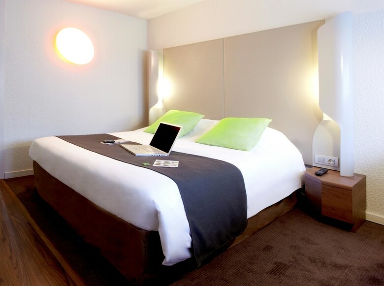 Hotel Campanile Les Ulis