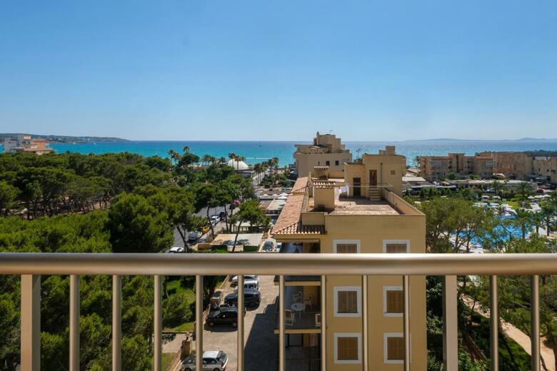Apartamentos Tres Torres