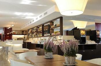 Hotel Base To Stay