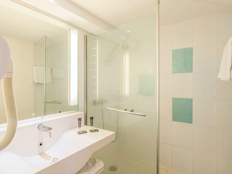 Hotel Novotel Creteil Le Lac