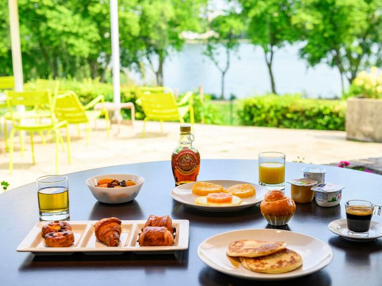 Hotel Novotel Creteil Le Lac