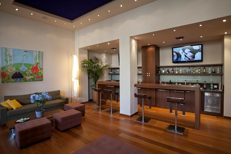 Hotel Athens Center Square