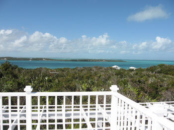 Rum & Coconuts Villa
