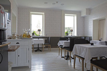 Bed & Breakfast Norrfly Herrg�rd Ab