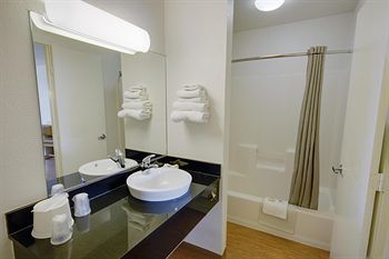 Motel 6 Houston - Baytown East
