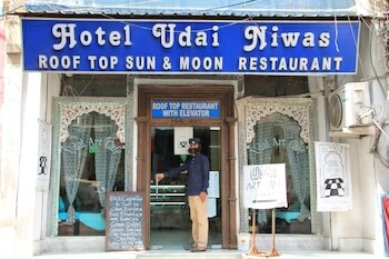 Hotel Udai Niwas On Lake Pichola