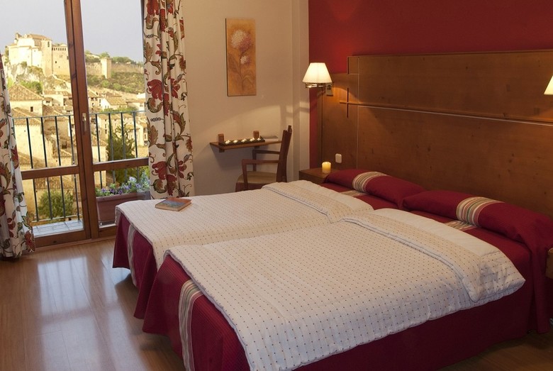 Hotel Santa Maria De Alqu�zar