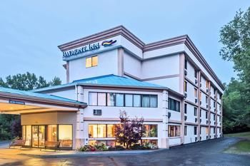 Hotel Baymont Inn & Suites West Lebanon