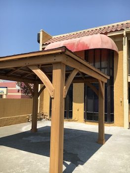 Motel Riverside Inn & Suites