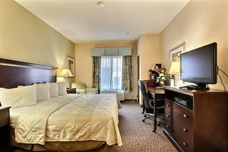 Hotel Magnolia Inn & Suites