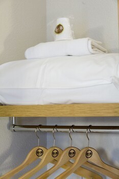 Hotel B&B H�tel Brest Kergaradec