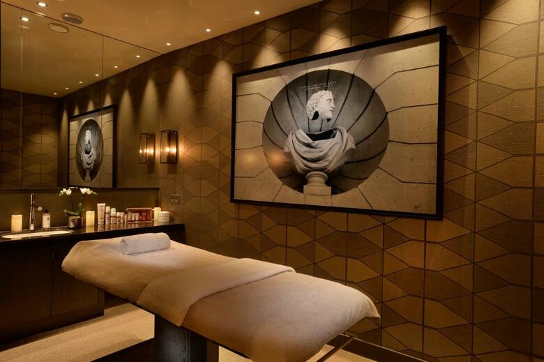 Hotel La Lanterne & Spa By Timhotel