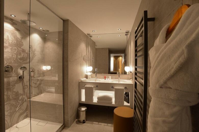 Hotel La Lanterne & Spa By Timhotel