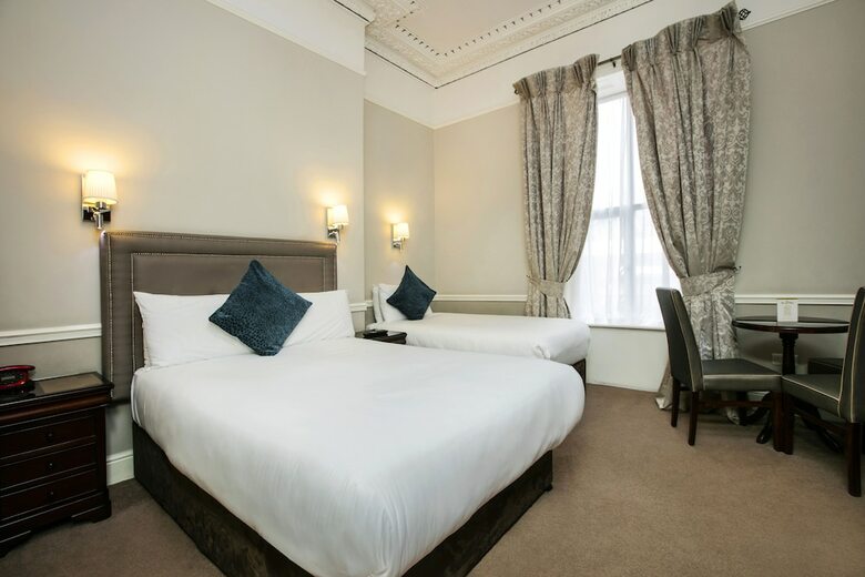 Harcourt Hotel