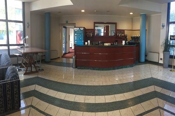 Hotel Airport