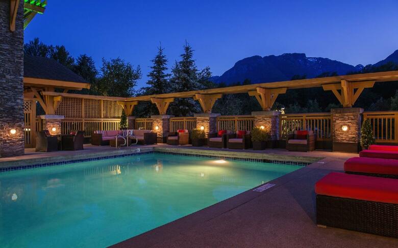 Hotel Executive Suites Garibaldi Springs Resort