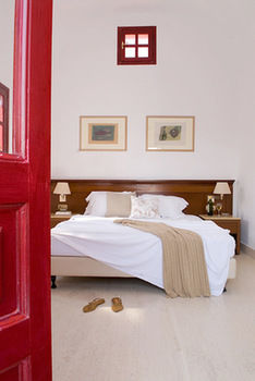 Hotel 9 Muses Santorini Resort