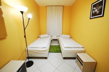 Albergue Landmark City Hotel
