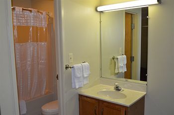 Motel Budget Inn Buffalo Airport
