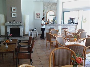 Natura Beach Hotel & Villas