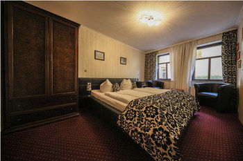 Hotel Restaurant Zur Traube