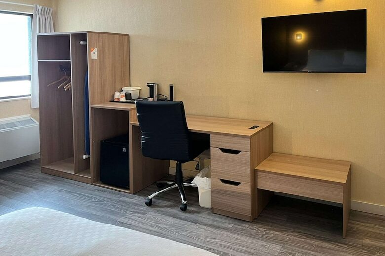 Hotel Comfort Inn Airport