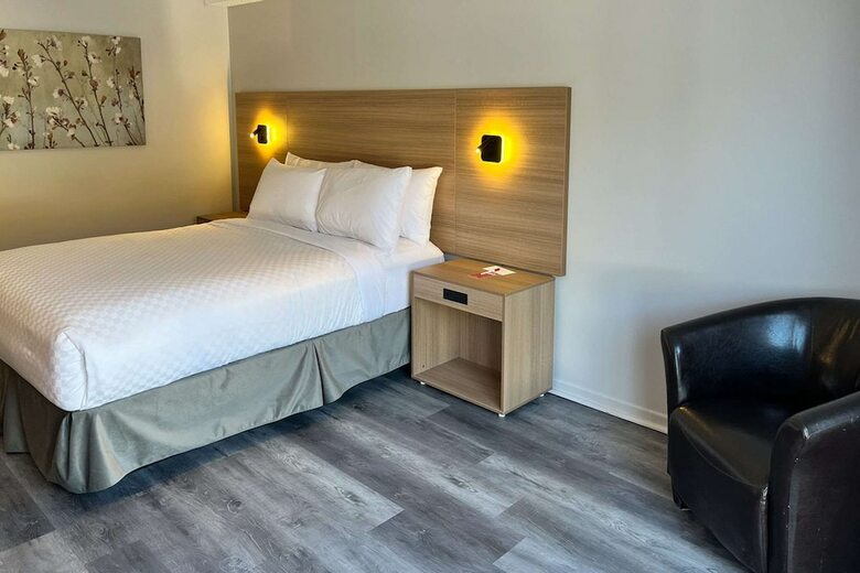 Hotel Comfort Inn Airport