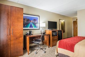 Hotel Comfort Inn & Suites