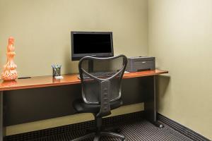 Hotel Comfort Inn & Suites