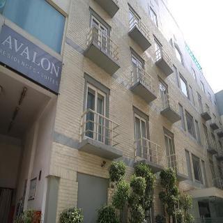 Hotel Avalon Courtyard Residences & Suites