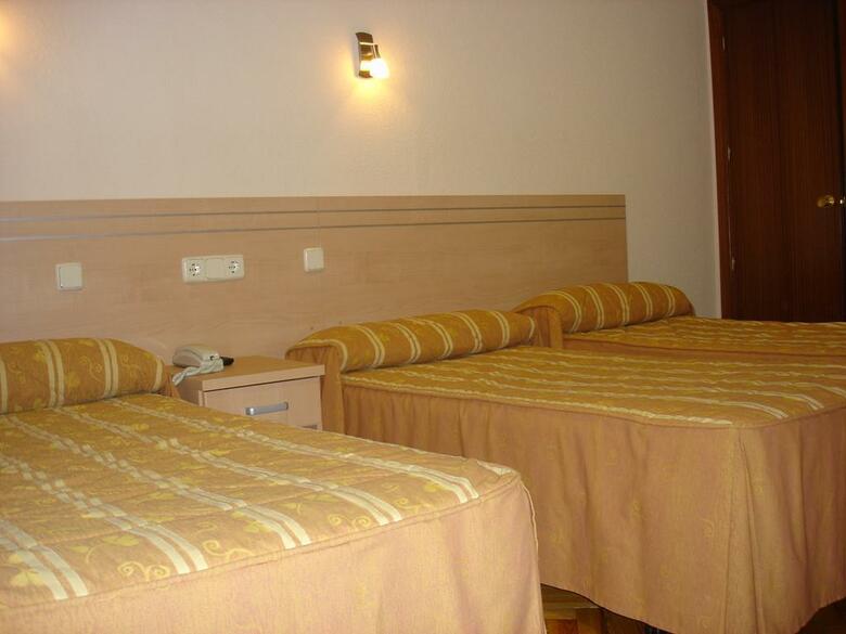 Hostal Avenida