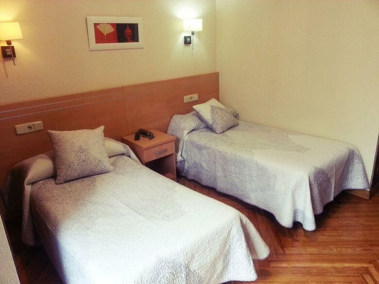Hostal Avenida