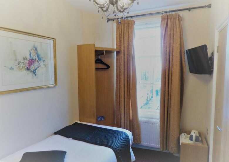 Lancaster Court Hotel
