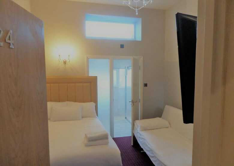 Lancaster Court Hotel
