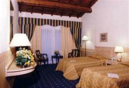 Hotel San Marco Luxury � Torre Dell�orologio Suites