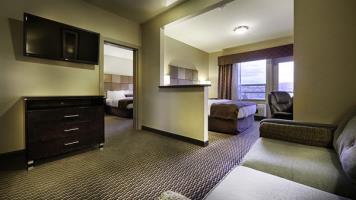 Best Western Wine Country Hotel & Suites