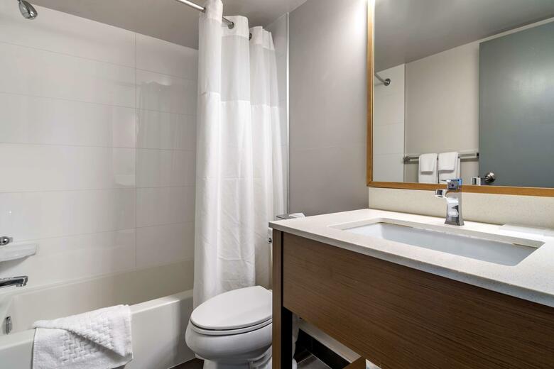 Coast Vancouver Airport Hotel