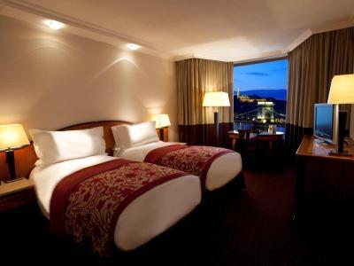 Hotel Sofitel Chain Bridge