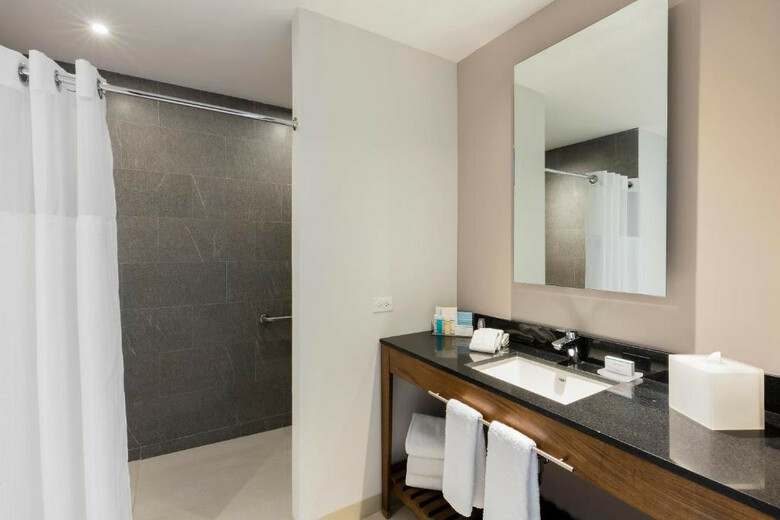 Hotel Hampton Inn By Hilton Cancun Cumbres.