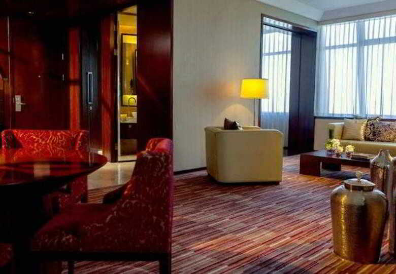 Hotel Renaissance Zhongshan Park